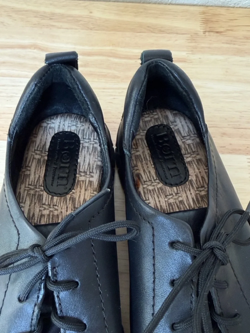 Born Black Leather Lace-Up Casual Flats